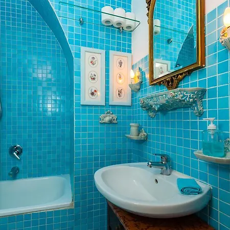 Casita Pedamentina - Bh 56 *